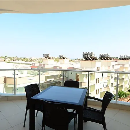 דירה Emarald Tower *